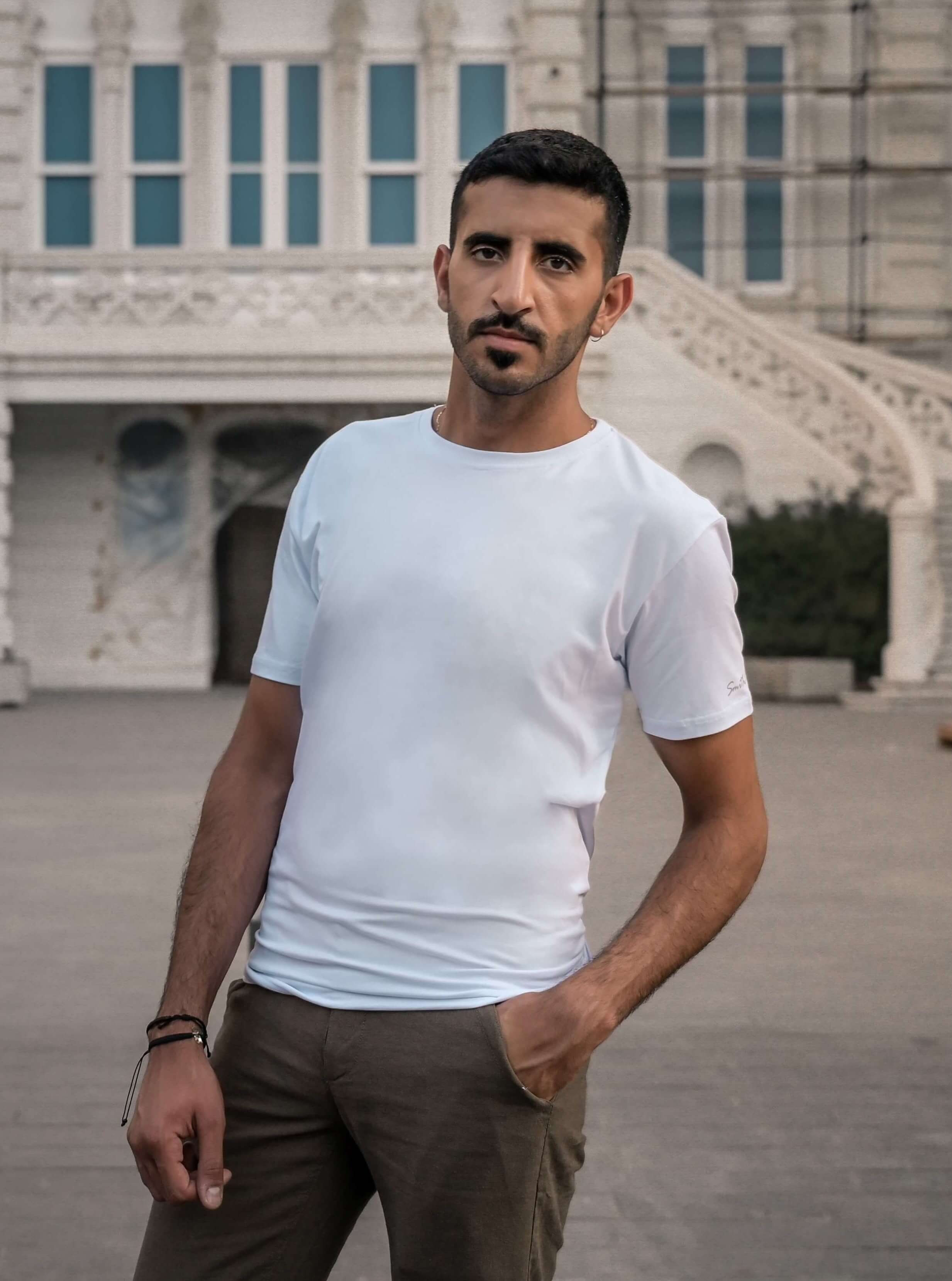 مجد زاهر يعرض الTaboos ويروي قصة حب غير اعتيادية!